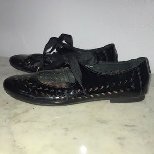 Born black bow tie flats